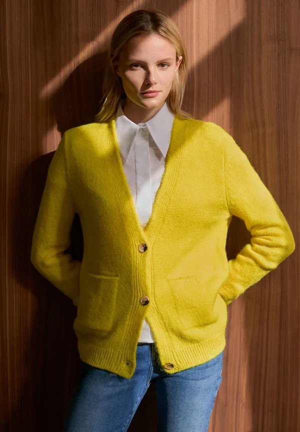 MORE & MORE Cardigan, winter lemon, Herbst-Kollektion